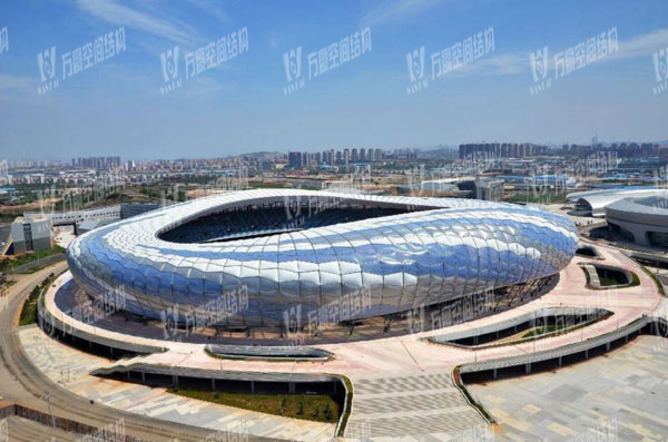 ETFE薄膜是什么材料？ETFE透明膜結(jié)構(gòu)有哪些特點？