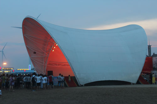 張拉膜結(jié)構(gòu)是什么？張拉膜結(jié)構(gòu)設(shè)計需要考慮哪些問題