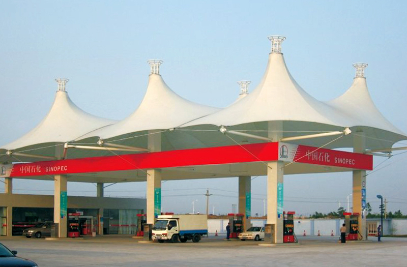膜結(jié)構(gòu)加油站有什么優(yōu)點？為什么加油站頂棚優(yōu)先選擇膜結(jié)構(gòu)？