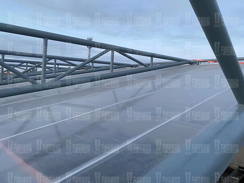 格爾木工業(yè)園昆侖工業(yè)區(qū)工業(yè)污水廠(chǎng)污水池保溫膜結(jié)構(gòu)工程膜結(jié)構(gòu)安裝中 格爾木工業(yè)園昆侖工業(yè)區(qū)工業(yè)污水廠(chǎng)污水池保溫膜結(jié)構(gòu)工程膜結(jié)構(gòu)安裝中