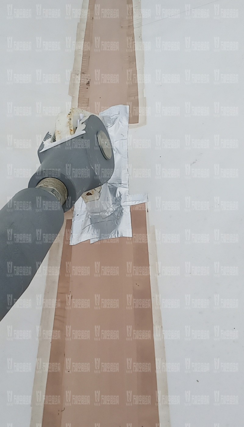 汕尾市體育中心(一期)工程田徑場(chǎng)膜結(jié)構(gòu)項(xiàng)目進(jìn)入二次膜及防水施工階段 汕尾市體育中心(一期)工程田徑場(chǎng)膜結(jié)構(gòu)項(xiàng)目進(jìn)入二次膜及防水施工階段