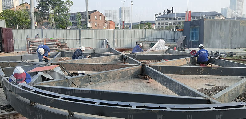 臺(tái)州大板橋ETFE氣枕天幕項(xiàng)目開(kāi)始施工 臺(tái)州大板橋ETFE氣枕天幕項(xiàng)目開(kāi)始施工