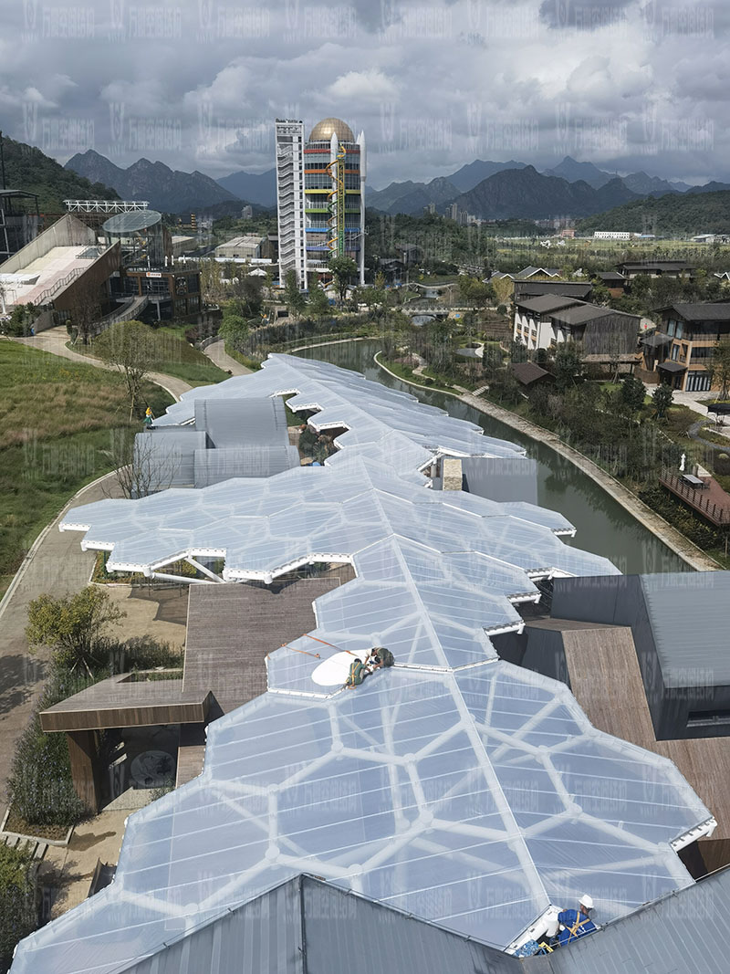 樂(lè)清鐵定溜溜樂(lè)園ETFE天幕及PTFE景觀傘膜結(jié)構(gòu)工程竣工 樂(lè)清鐵定溜溜樂(lè)園ETFE天幕及PTFE景觀傘膜結(jié)構(gòu)工程竣工
