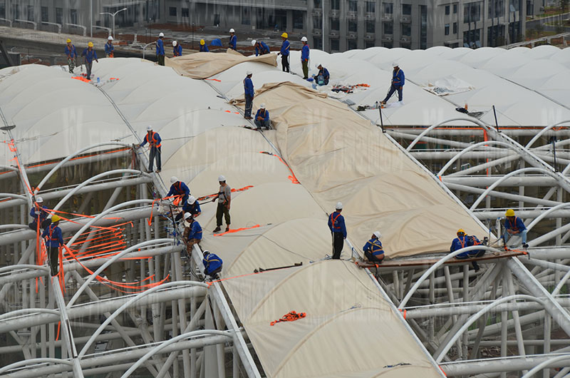 萬豪空間結(jié)構(gòu)員工到杭州亞運會棒（壘）球體育文化中心膜結(jié)構(gòu)項目學(xué)習(xí)交流