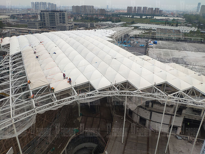 杭州亞運(yùn)會(huì)棒(壘)球體育文化中心膜結(jié)構(gòu)項(xiàng)目膜結(jié)構(gòu)安裝中 杭州亞運(yùn)會(huì)棒(壘)球體育文化中心膜結(jié)構(gòu)項(xiàng)目膜結(jié)構(gòu)安裝中