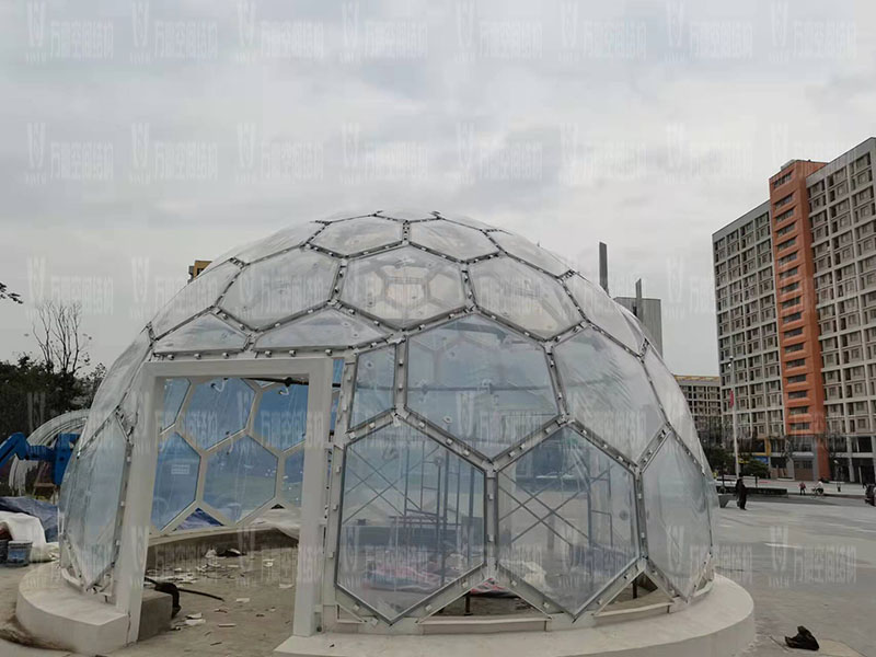 無(wú)線創(chuàng)智城市功能空間業(yè)態(tài)優(yōu)化五星集市鋼膜結(jié)構(gòu)工程完工 無(wú)線創(chuàng)智城市功能空間業(yè)態(tài)優(yōu)化五星集市鋼膜結(jié)構(gòu)工程完工