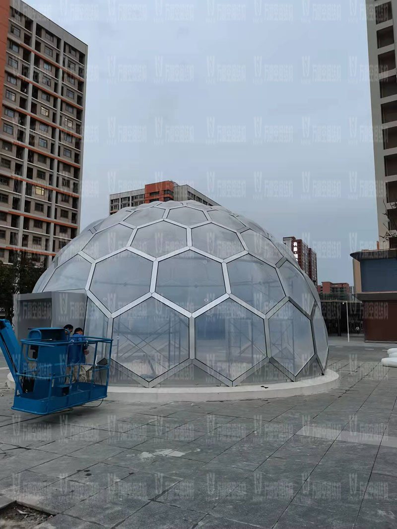 無(wú)線創(chuàng)智城市功能空間業(yè)態(tài)優(yōu)化五星集市鋼膜結(jié)構(gòu)工程