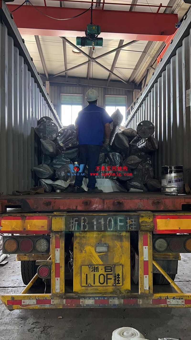 澳洲網(wǎng)球場(chǎng)加蓋項(xiàng)目開(kāi)始出貨