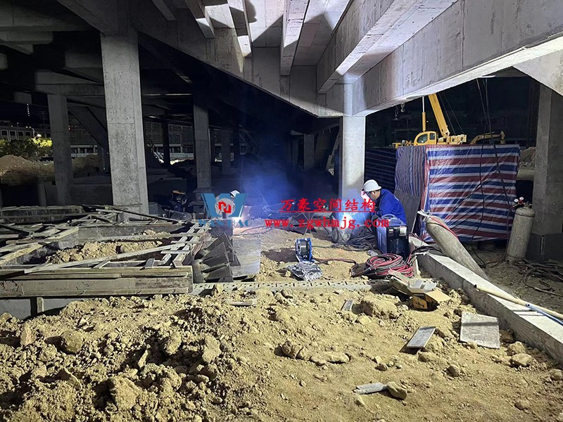 龍泉市體育場鋼膜結構工程開始施工 龍泉市體育場鋼膜結構工程開始施工