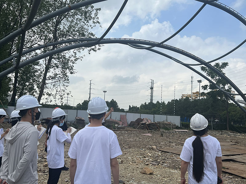 萬豪空間結構員工到寧波諾丁漢大學室外運動膜結構項目學習交流
