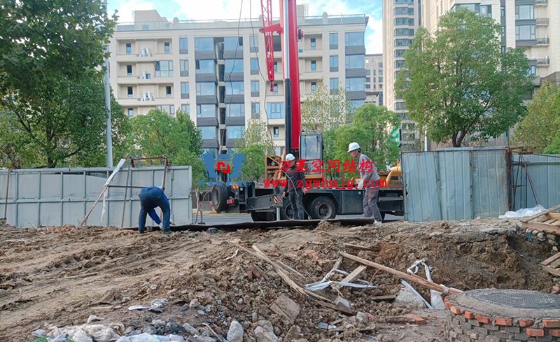 文一塘溪津門天幕鋼結(jié)構(gòu)及ETFE氣枕膜工程開(kāi)始施工