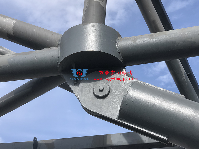 明宇廣場6號地塊商業(yè)（萬達(dá)廣場）改造項(xiàng)目鋼膜結(jié)構(gòu)ETFE蓋頂天幕工程進(jìn)入鋼結(jié)構(gòu)吊裝階段