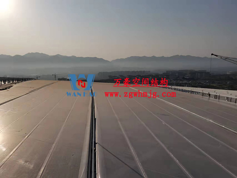 祝賀“我司重慶龍興足球場屋面及立面ETFE膜結(jié)構(gòu)工程榮獲定制錦旗和表揚信”