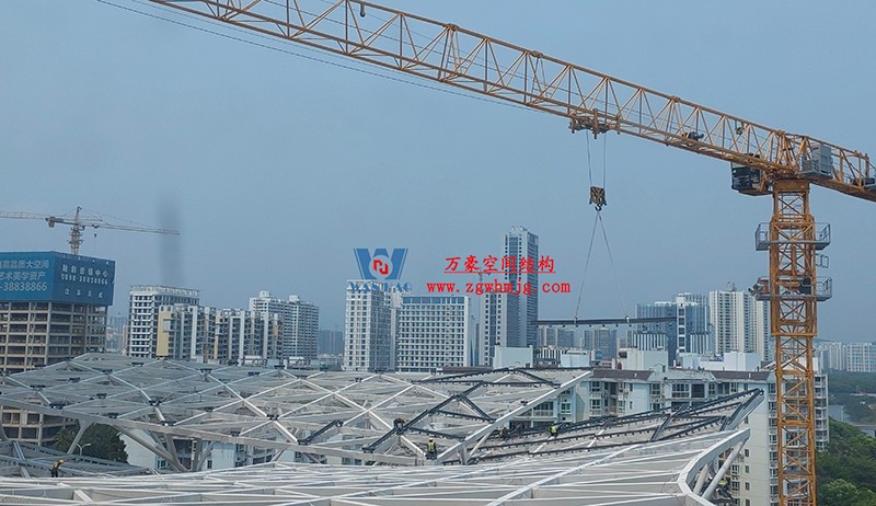 勞動(dòng)最光榮，致敬一線工作者！