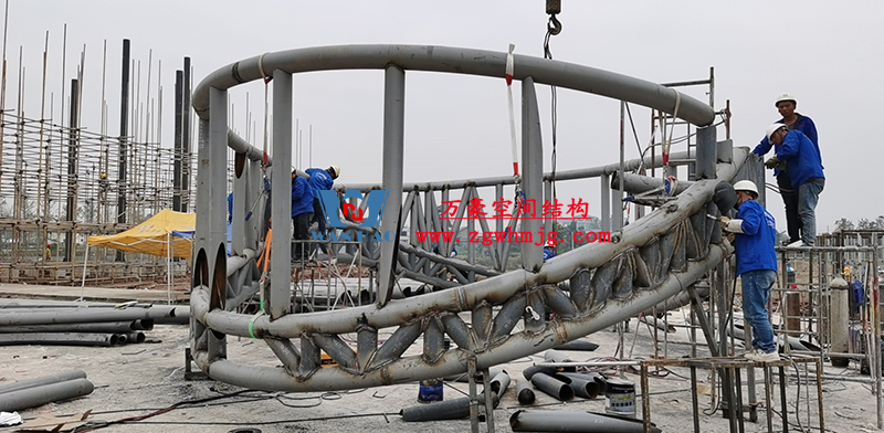 四川南充電影學(xué)院景觀膜結(jié)構(gòu)工程位于四川省南充市，此工程由寧波萬(wàn)豪空間結(jié)構(gòu)工程有限公司承建。  四川南充電影學(xué)院景觀膜結(jié)構(gòu)工程  四川南充電影學(xué)院景觀膜結(jié)構(gòu)工程  四川南充電影學(xué)院景觀膜結(jié)構(gòu)工程  四川南充電影學(xué)院景觀膜結(jié)構(gòu)工程  四川南充電影學(xué)院景觀膜結(jié)構(gòu)工程  四川南充電影學(xué)院景觀膜結(jié)構(gòu)工程  四川南充電影學(xué)院景觀膜結(jié)構(gòu)工程  四川南充電影學(xué)院景觀膜結(jié)構(gòu)工程  四川南充電影學(xué)院景觀膜結(jié)構(gòu)工程  四川南充電影學(xué)院景觀膜結(jié)構(gòu)工程  四川南充電影學(xué)院景觀膜結(jié)構(gòu)工程