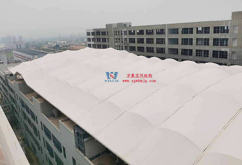 浙江真愛毯業(yè)科技有限公司廠房三屋面膜結(jié)構(gòu)工程完工大吉！