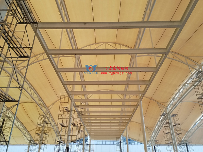 浙江真愛毯業(yè)科技有限公司廠房三屋面膜結(jié)構(gòu)工程完工大吉！