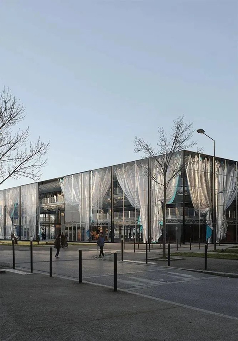 又要透光，又要遮陽