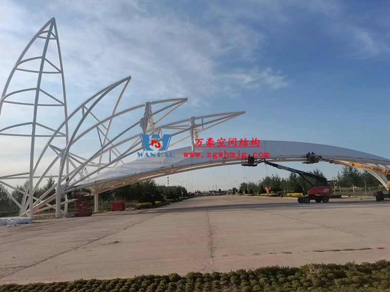 陜西定邊馬蓮灘沙漠公園鋼結(jié)構(gòu)工程 陜西定邊馬蓮灘沙漠公園鋼結(jié)構(gòu)工程