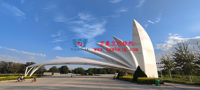 陜西定邊馬蓮灘沙漠公園鋼膜結(jié)構(gòu)工程 陜西定邊馬蓮灘沙漠公園鋼膜結(jié)構(gòu)工程