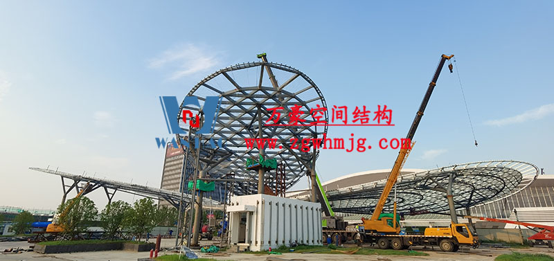 滬通鐵路張家港站前廣場蝴蝶造型空間鋼結(jié)構(gòu) 滬通鐵路張家港站前廣場蝴蝶造型空間鋼結(jié)構(gòu)