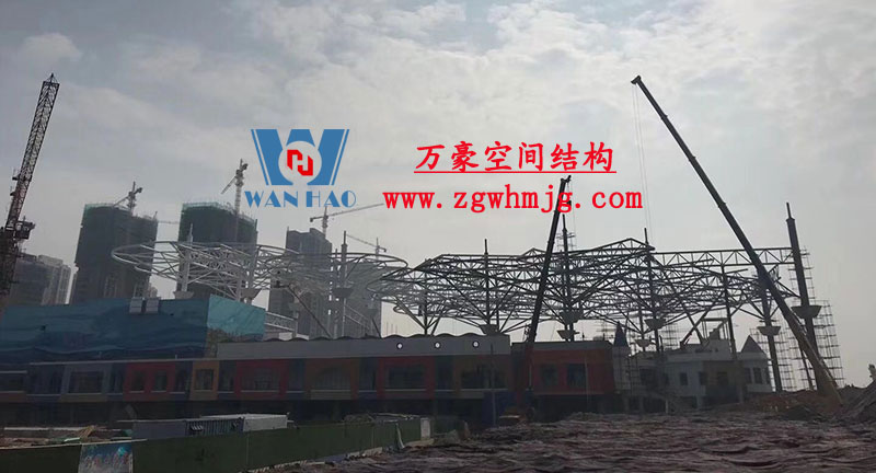 山東聊城萬達小鎮(zhèn)七彩祥云索膜結(jié)構(gòu)項目 山東聊城萬達小鎮(zhèn)七彩祥云索膜結(jié)構(gòu)項目