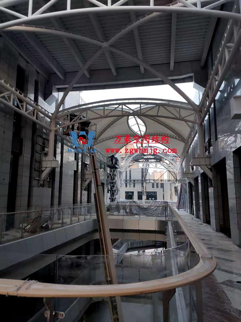 新泰卓越·財富廣場膜結(jié)構(gòu)項目 新泰卓越·財富廣場膜結(jié)構(gòu)項目