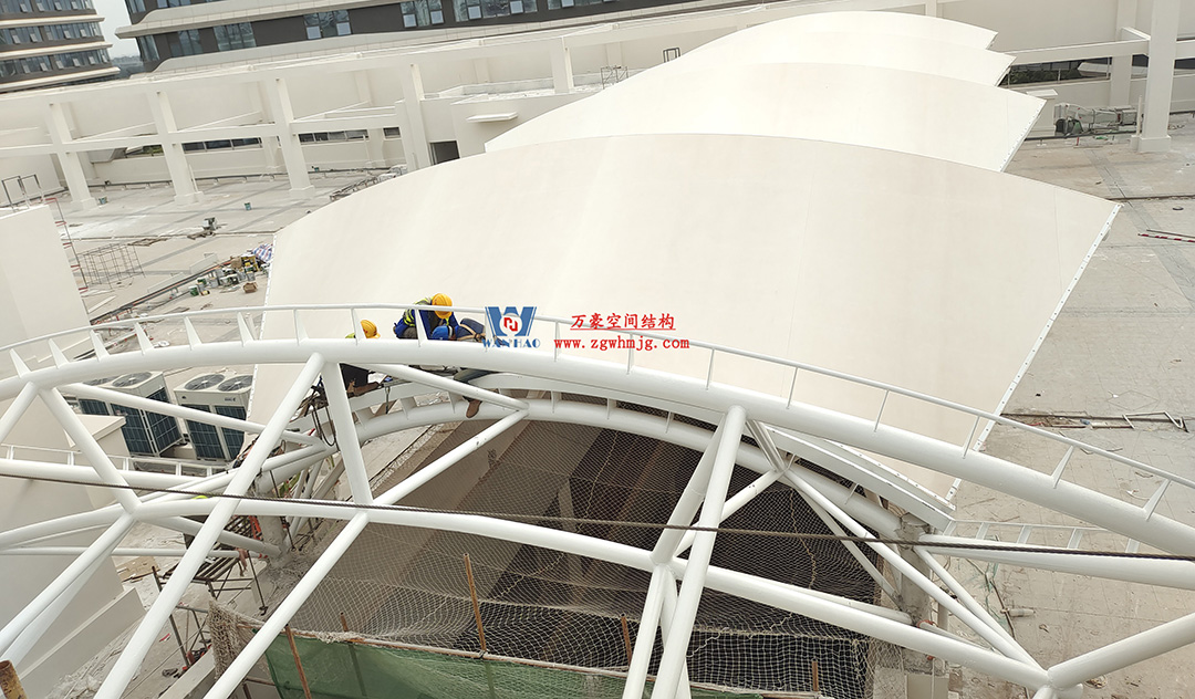 工程進度全速推進，PTFE膜材張拉在即！