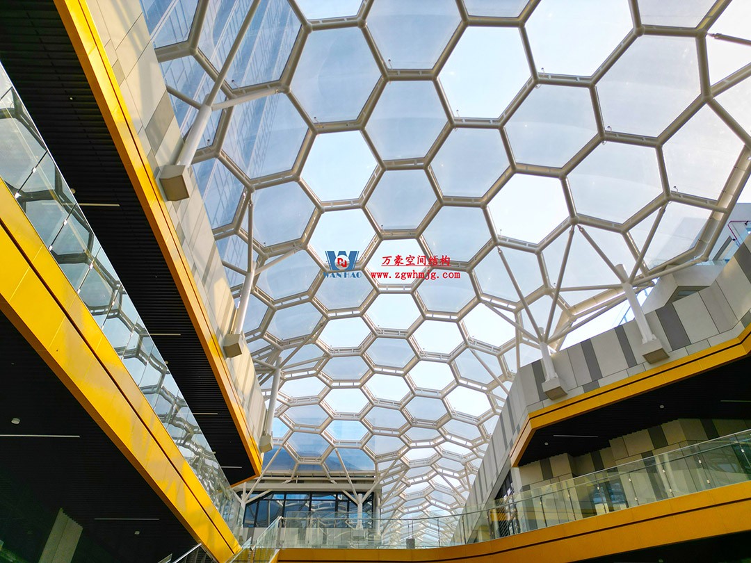 已完工，這個(gè)ETFE氣枕商業(yè)天幕閃亮登場(chǎng)！