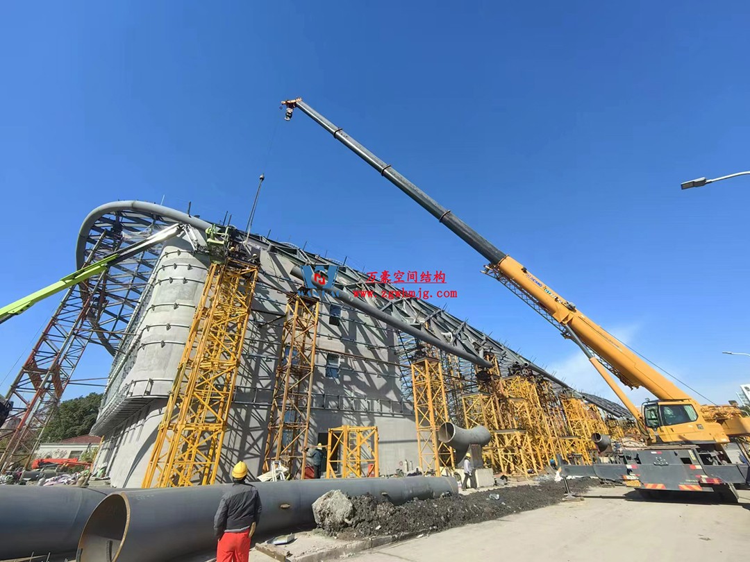 上海工程技術(shù)大學(xué)松江校區(qū)風(fēng)雨操場(chǎng)ETFE膜結(jié)構(gòu)工程 上海工程技術(shù)大學(xué)松江校區(qū)風(fēng)雨操場(chǎng)ETFE膜結(jié)構(gòu)工程