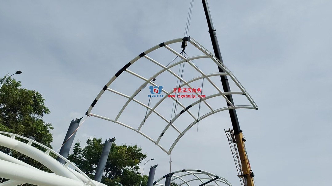 全面加速建設(shè)，創(chuàng)建優(yōu)質(zhì)精品工程