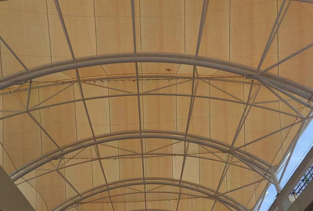 超強(qiáng)臺(tái)風(fēng)"摩羯"狂嘯登陸，這個(gè)膜結(jié)構(gòu)天幕經(jīng)受嚴(yán)峻考驗(yàn)！