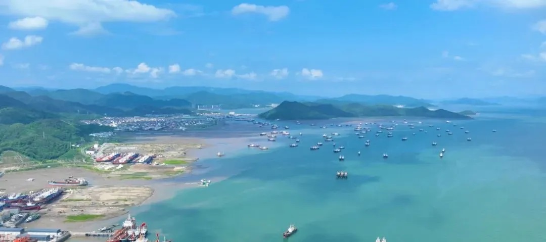 奉化區(qū)桐照漁港品質(zhì)提升項目接近尾聲 奉化區(qū)桐照漁港品質(zhì)提升項目接近尾聲