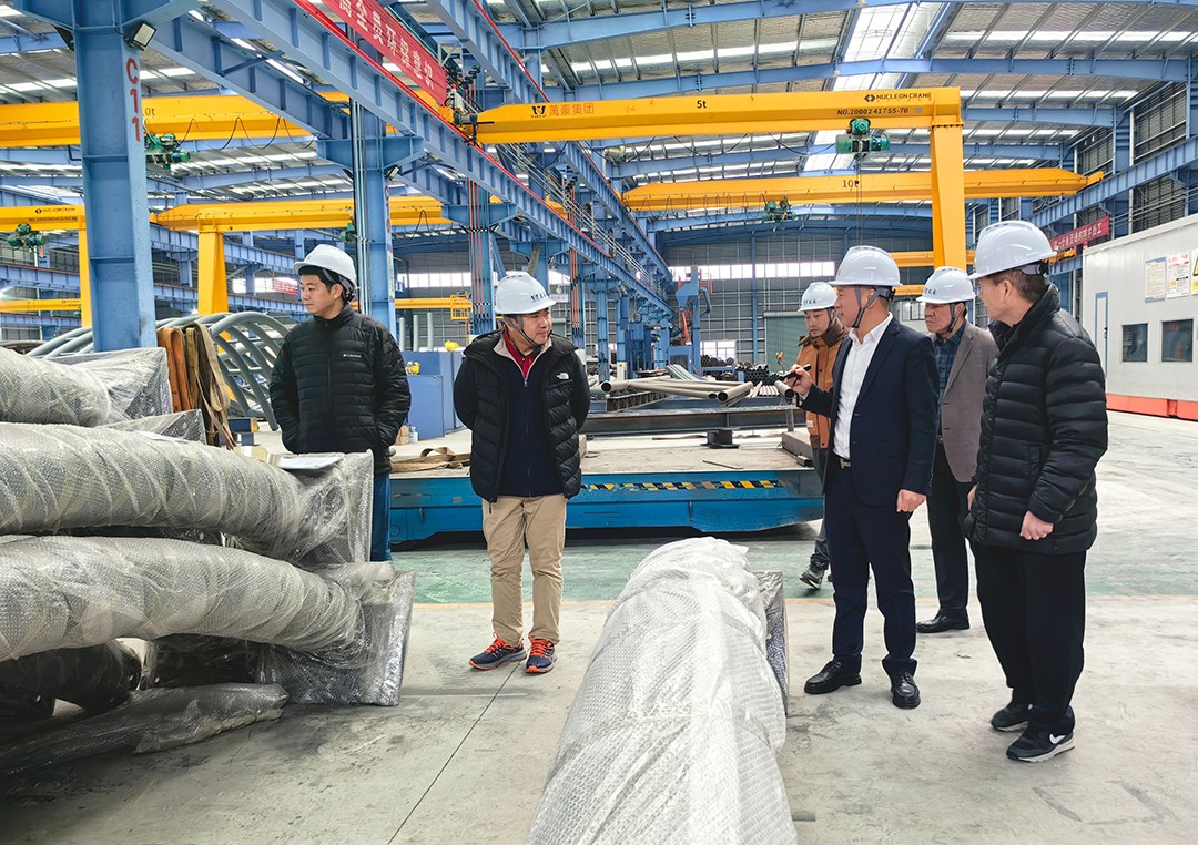 中國鋼結(jié)構(gòu)協(xié)會空間結(jié)構(gòu)分會領導專家一行蒞臨萬豪考察指導工作