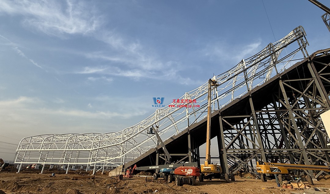 備受青睞的鋼膜結(jié)構(gòu)建筑景觀