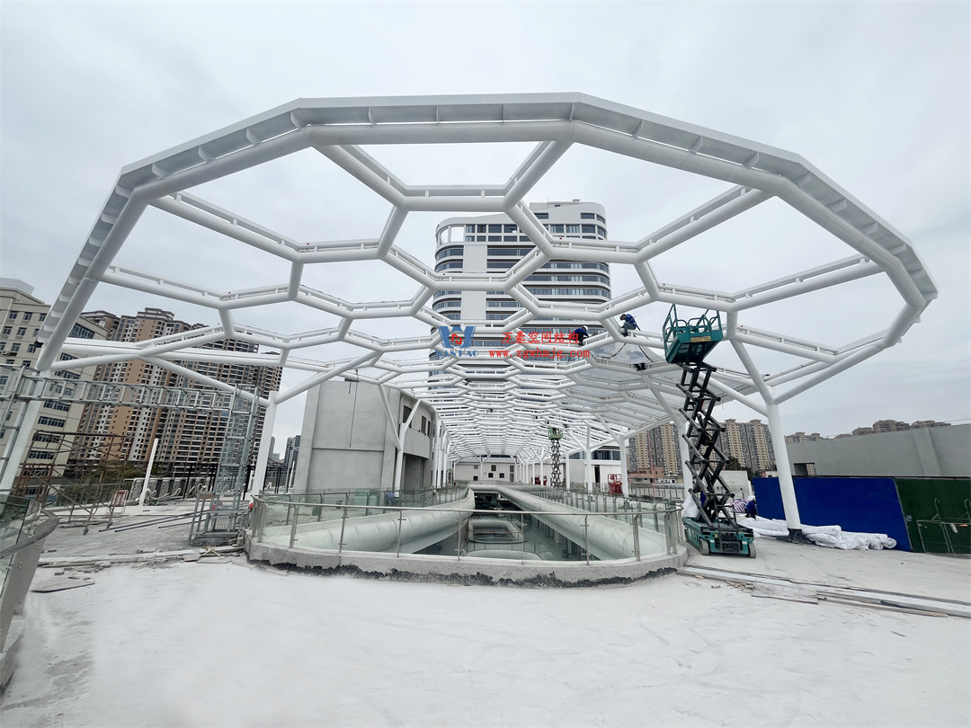 茂名總匯天街ETFE氣枕商業(yè)天幕，打造光影藝術(shù)“場(chǎng)景”