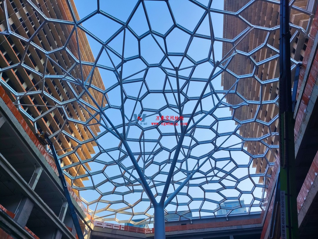 科幻巨幕降臨安吉！湖州安吉鋼結(jié)構(gòu)天幕重塑城市天際線