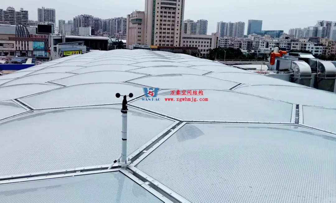 廣州茂名總匯天街商業(yè)街ETFE膜結(jié)構(gòu)項目