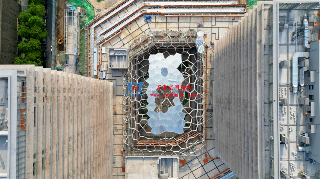 浙江萬豪空間結(jié)構(gòu)集團有限公司安吉云安里項目膜結(jié)構(gòu)工程進展報告 浙江萬豪空間結(jié)構(gòu)集團有限公司安吉云安里項目膜結(jié)構(gòu)工程進展報告
