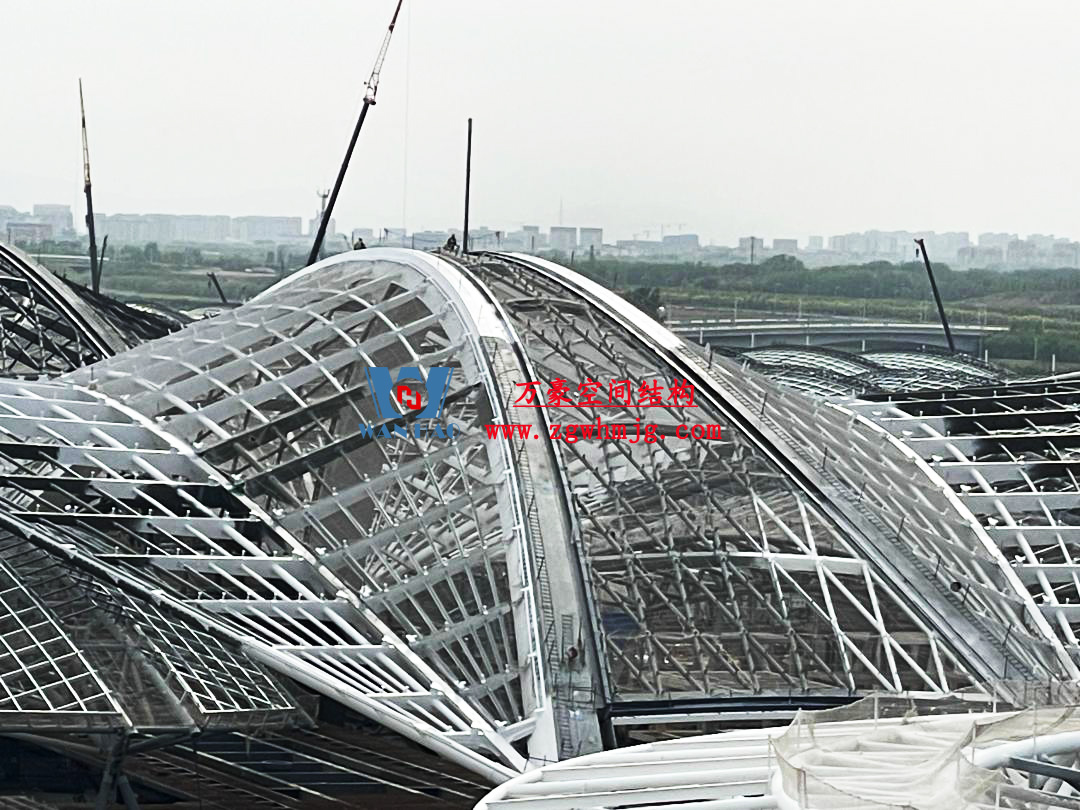 鄭州中原高鐵港數(shù)字展貿城ETFE膜結構 PTFE膜結構項目 鄭州中原高鐵港數(shù)字展貿城ETFE膜結構 PTFE膜結構項目