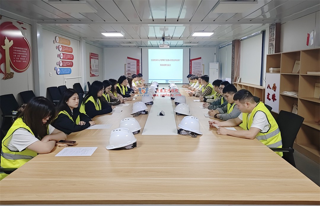 標(biāo)桿引領(lǐng)，智啟未來(lái)——萬(wàn)豪集團(tuán)營(yíng)銷(xiāo)、設(shè)計(jì)與技術(shù)骨干共赴無(wú)錫奧體中心，現(xiàn)場(chǎng)觀摩學(xué)習(xí)解鎖“創(chuàng)新密碼”