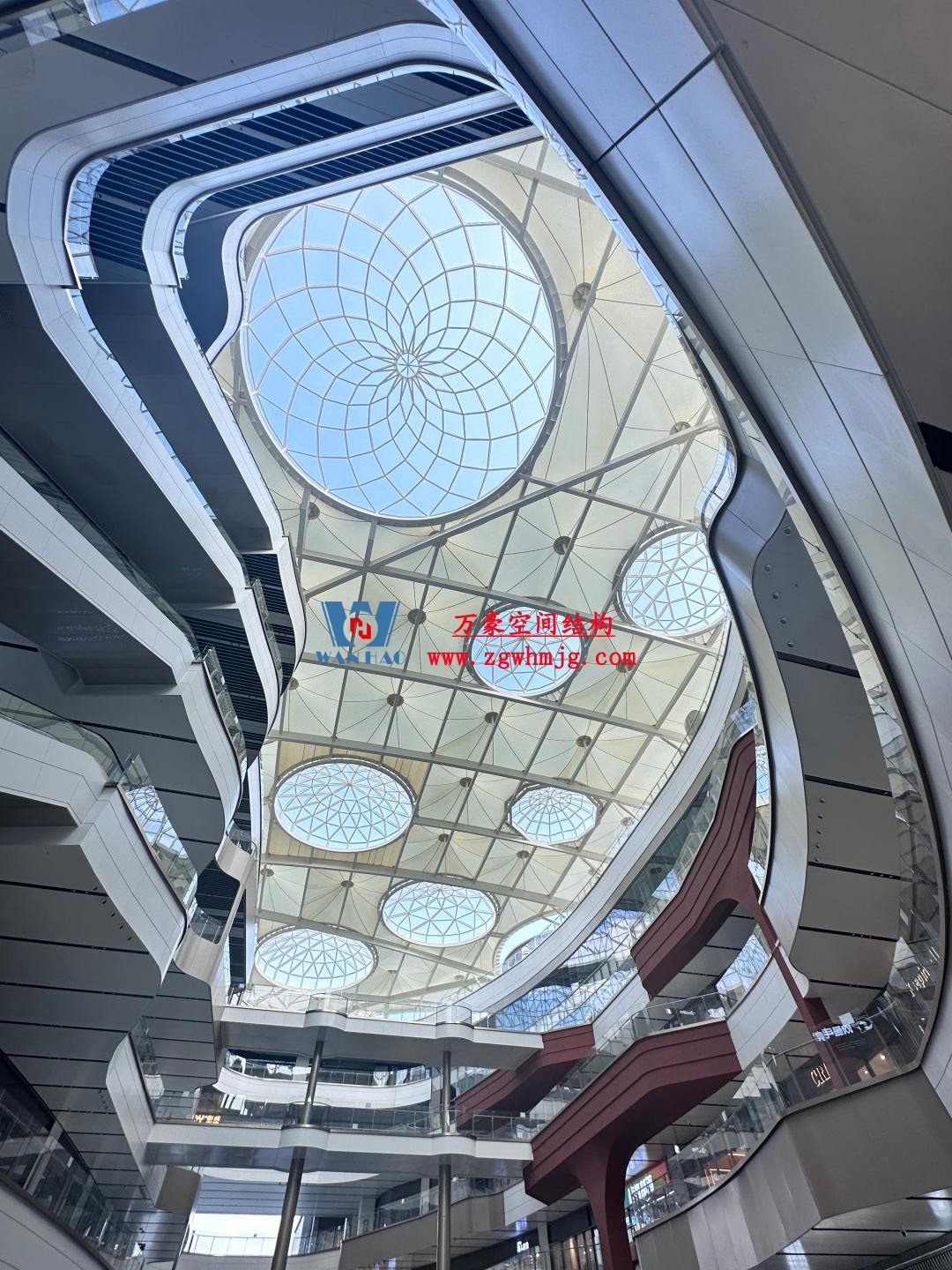 廣州從化鳳凰新天地商業(yè)樓ETFE PTFE膜結(jié)構(gòu)項(xiàng)目 廣州從化鳳凰新天地商業(yè)樓ETFE PTFE膜結(jié)構(gòu)項(xiàng)目