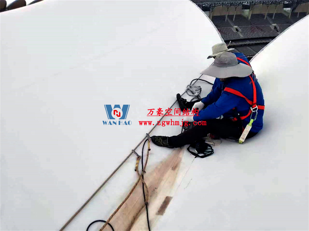 非洲杯肯尼亞體育場(chǎng)PTFE鋼膜結(jié)構(gòu)屋面工程 非洲杯肯尼亞體育場(chǎng)PTFE鋼膜結(jié)構(gòu)屋面工程