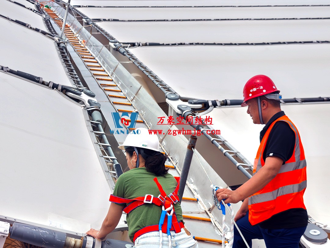 鄭州中原高鐵港數(shù)字展貿(mào)城ETFE膜結(jié)構(gòu) PTFE膜結(jié)構(gòu)項(xiàng)目 鄭州中原高鐵港數(shù)字展貿(mào)城ETFE膜結(jié)構(gòu) PTFE膜結(jié)構(gòu)項(xiàng)目