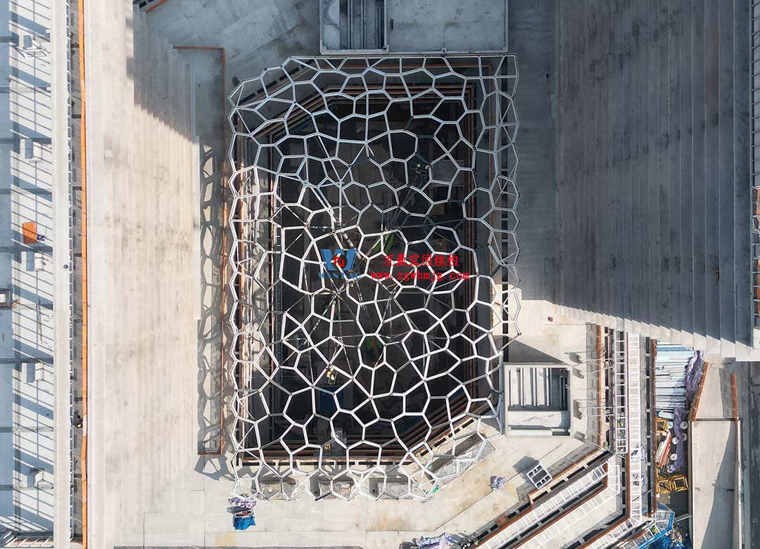 安吉云安里ETFE氣枕商業(yè)天幕圓滿完工 安吉云安里ETFE氣枕商業(yè)天幕圓滿完工