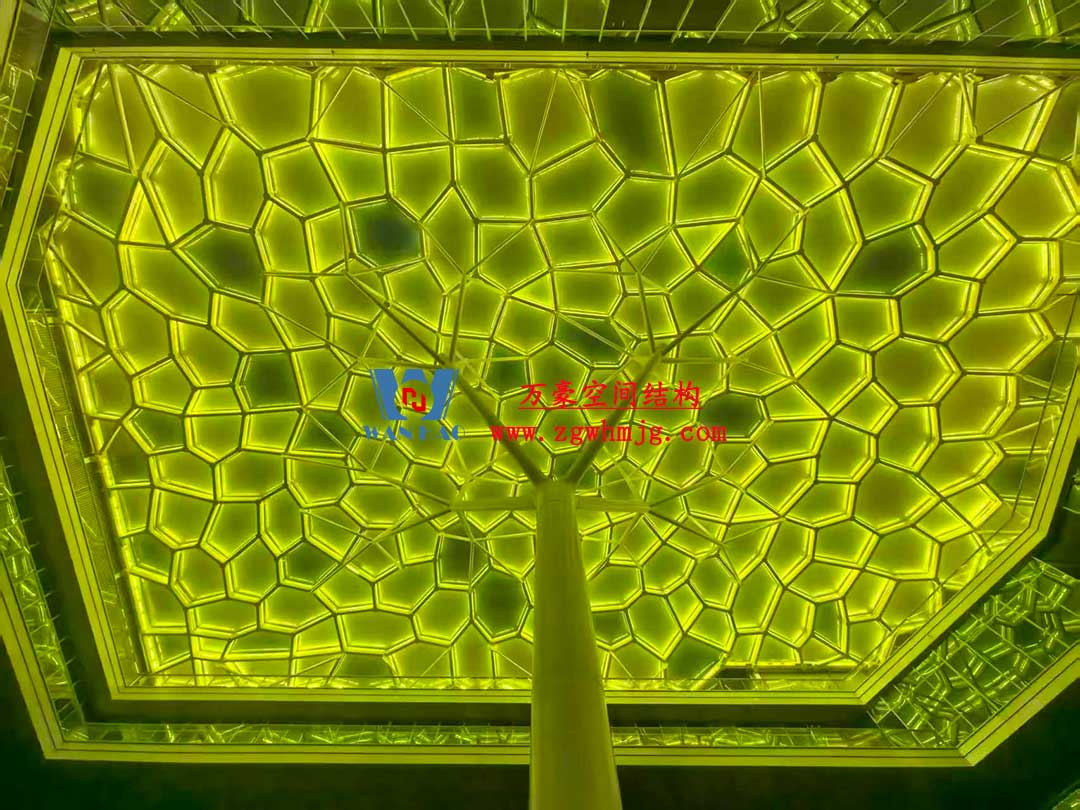 安吉縣昌碩小區(qū)地塊房產(chǎn)開(kāi)發(fā)項(xiàng)目鋼結(jié)構(gòu)天幕工程