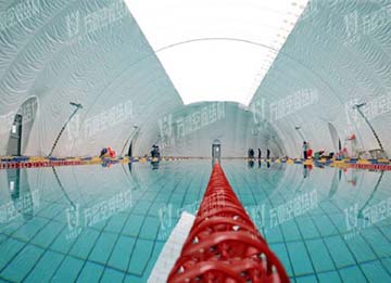 充氣膜游泳館好用嗎？充氣膜結(jié)構(gòu)游泳館有哪些優(yōu)點(diǎn)特點(diǎn)？