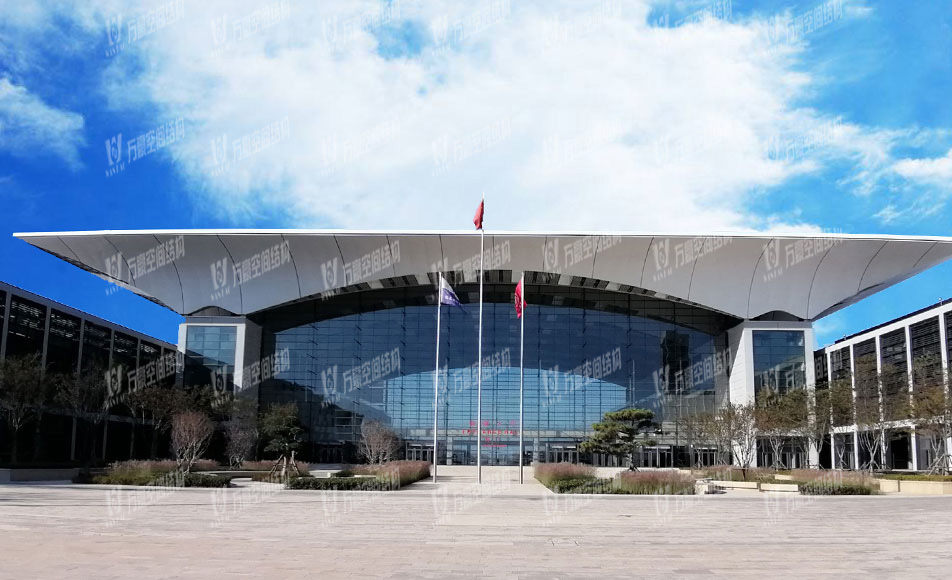 PTFE膜材有哪些特點(diǎn)？為什么PTFE膜材如此受歡迎?