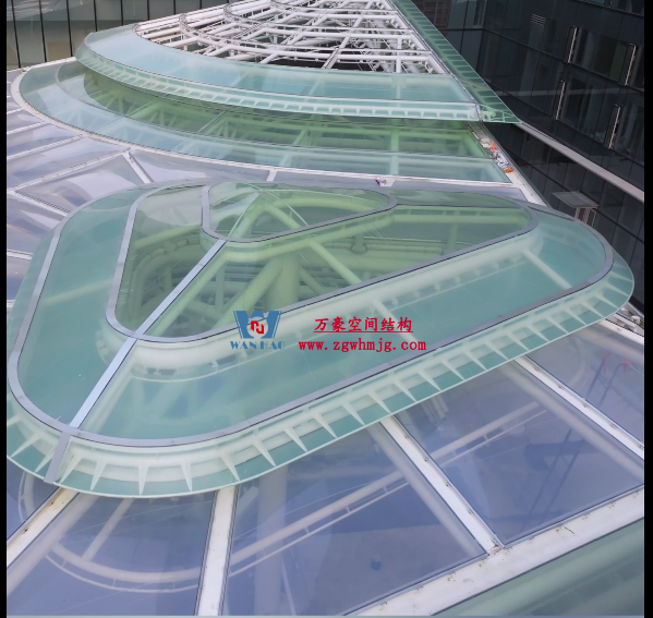 超吸睛的ETFE膜結構天幕