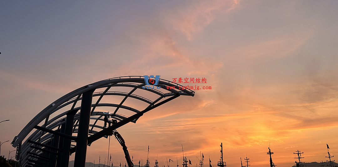 全面加速建設(shè)，創(chuàng)建優(yōu)質(zhì)精品工程